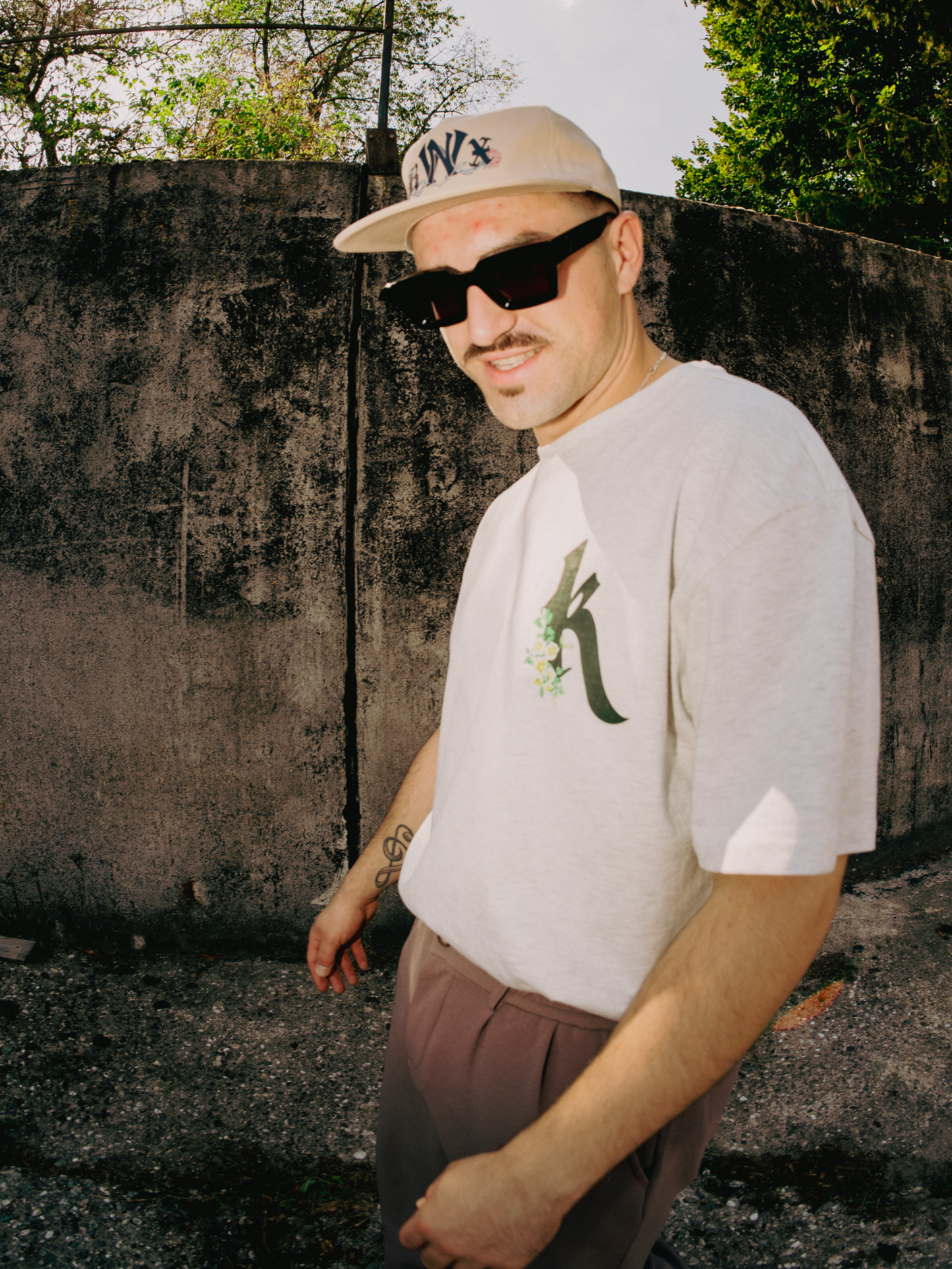 „Grow“ Shirt Light Marble Grey